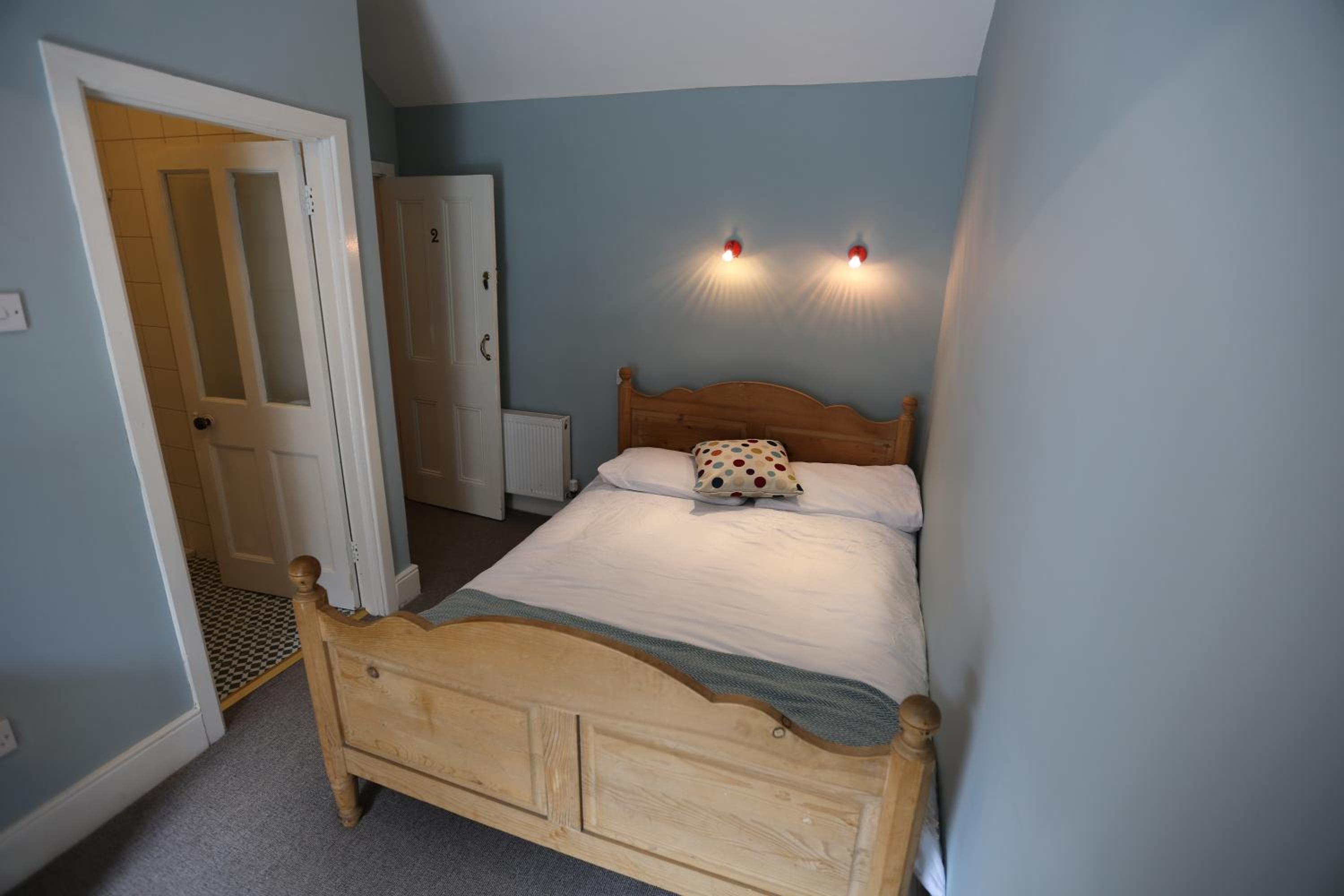 Rolling Wave Guesthouse