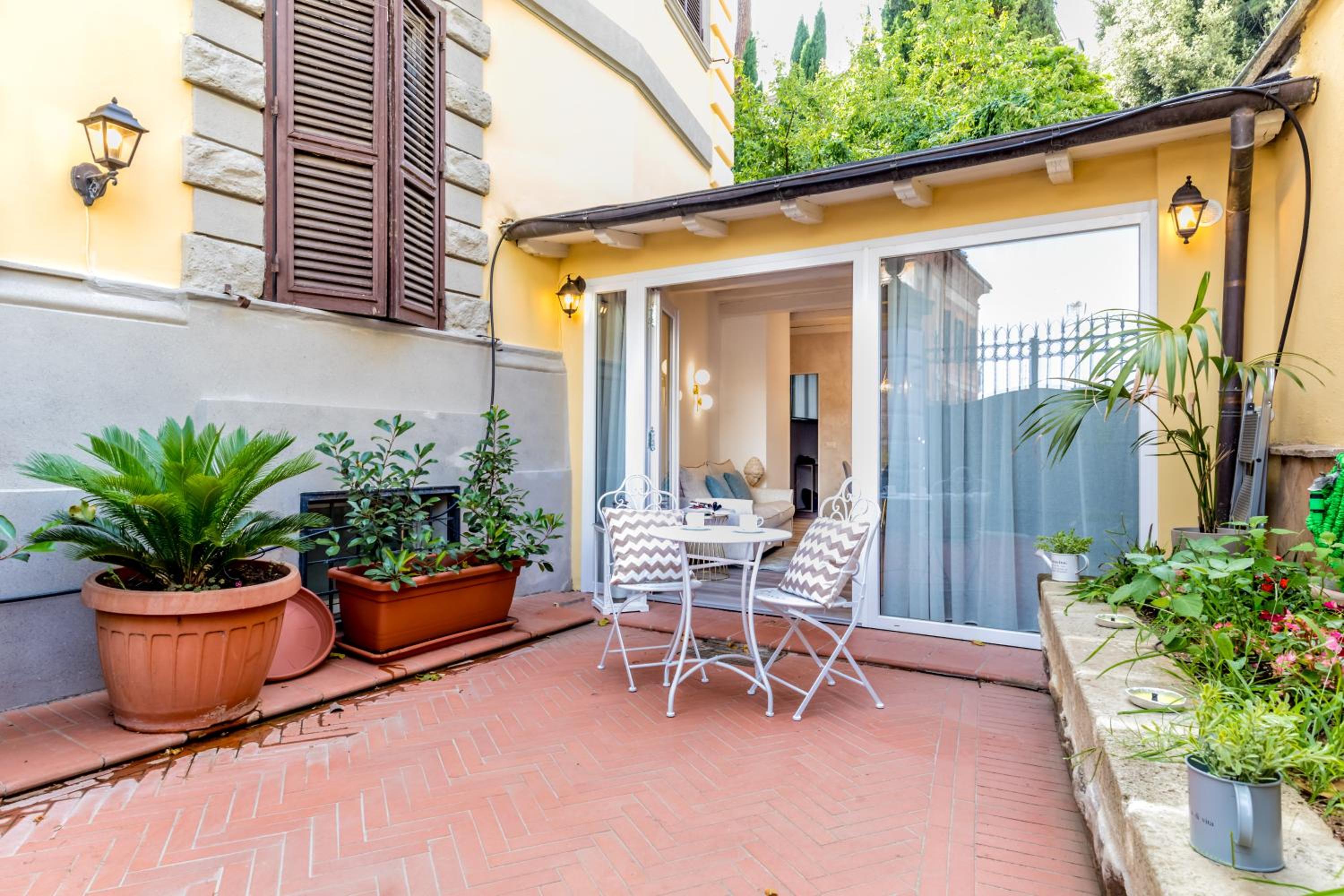 BBHOME Design suite Apartment over Trastevere district