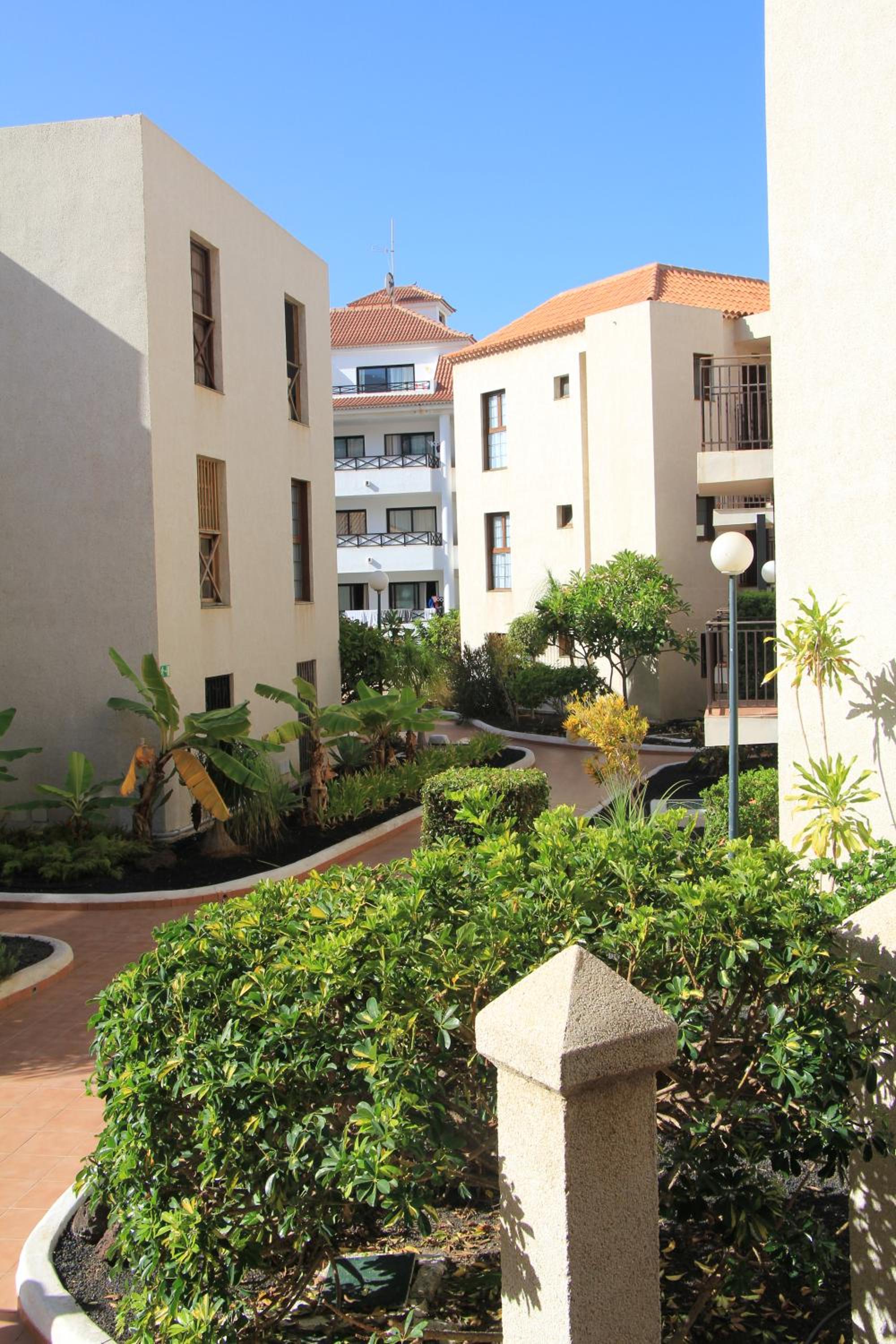 Las Americas - 2 bedrooms - Flayla-A
