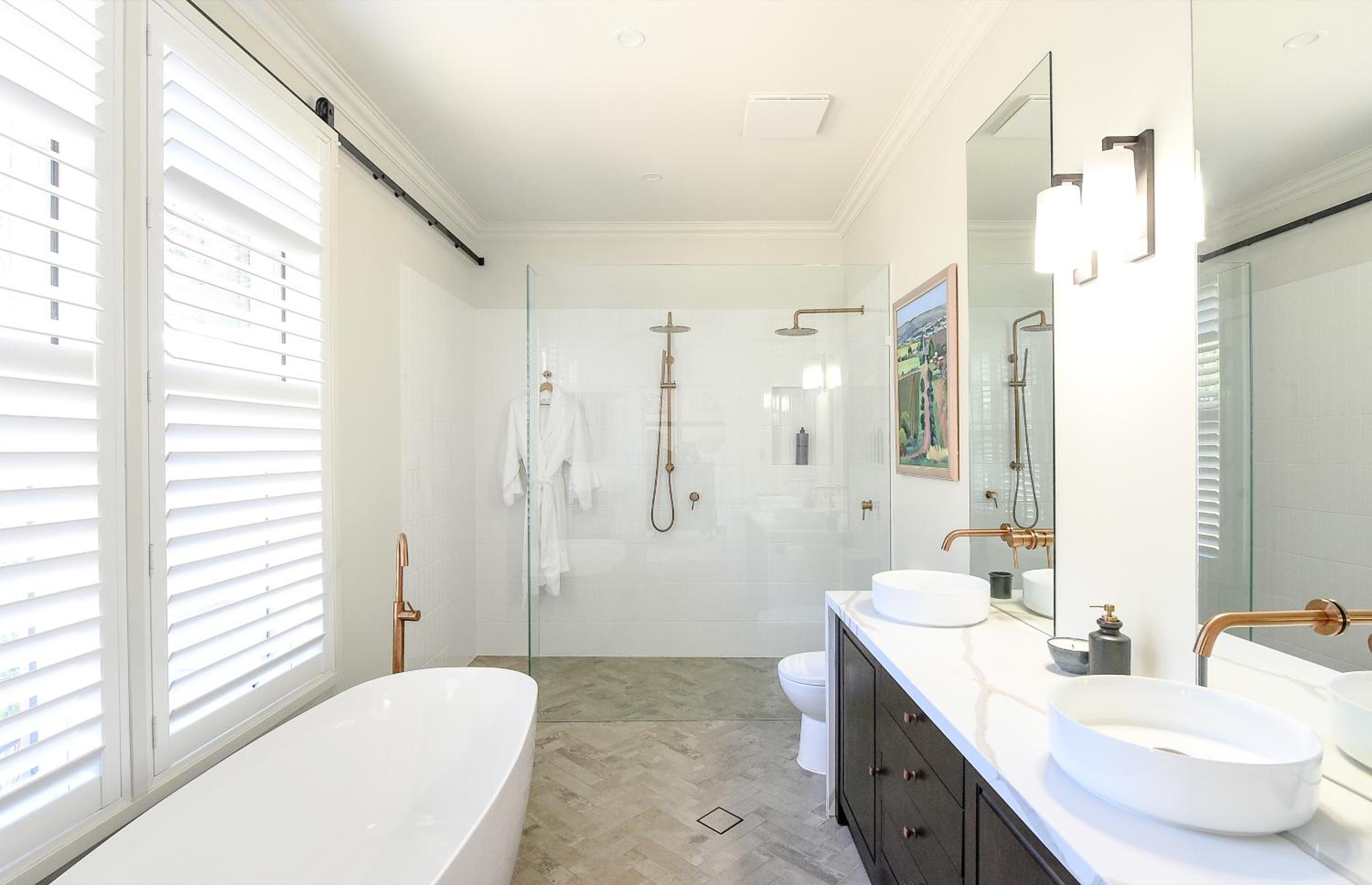 Adelaide Hills luxury cottage spectacular views