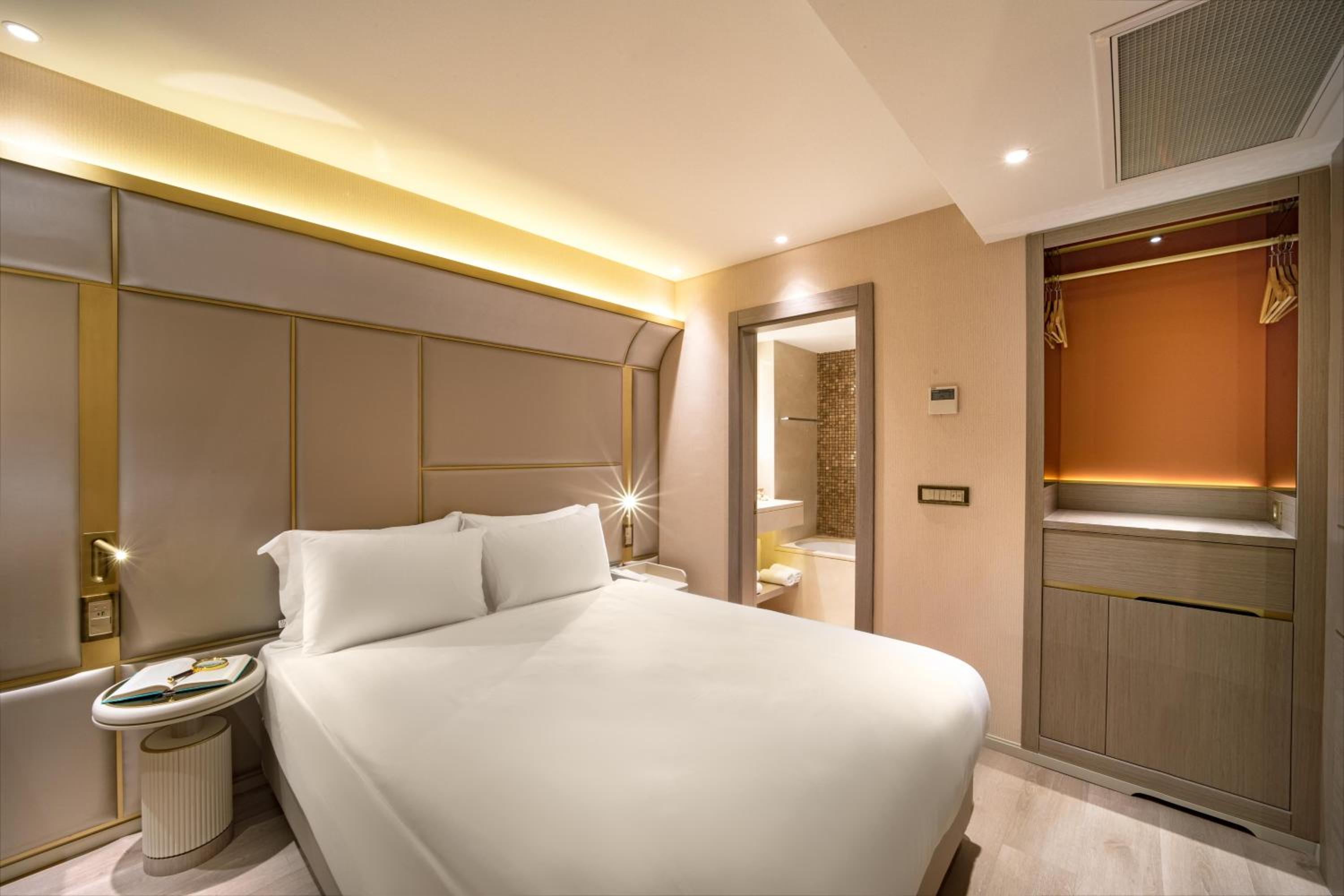 Bentley Hotel Bosphorus - Special Class - Image 11