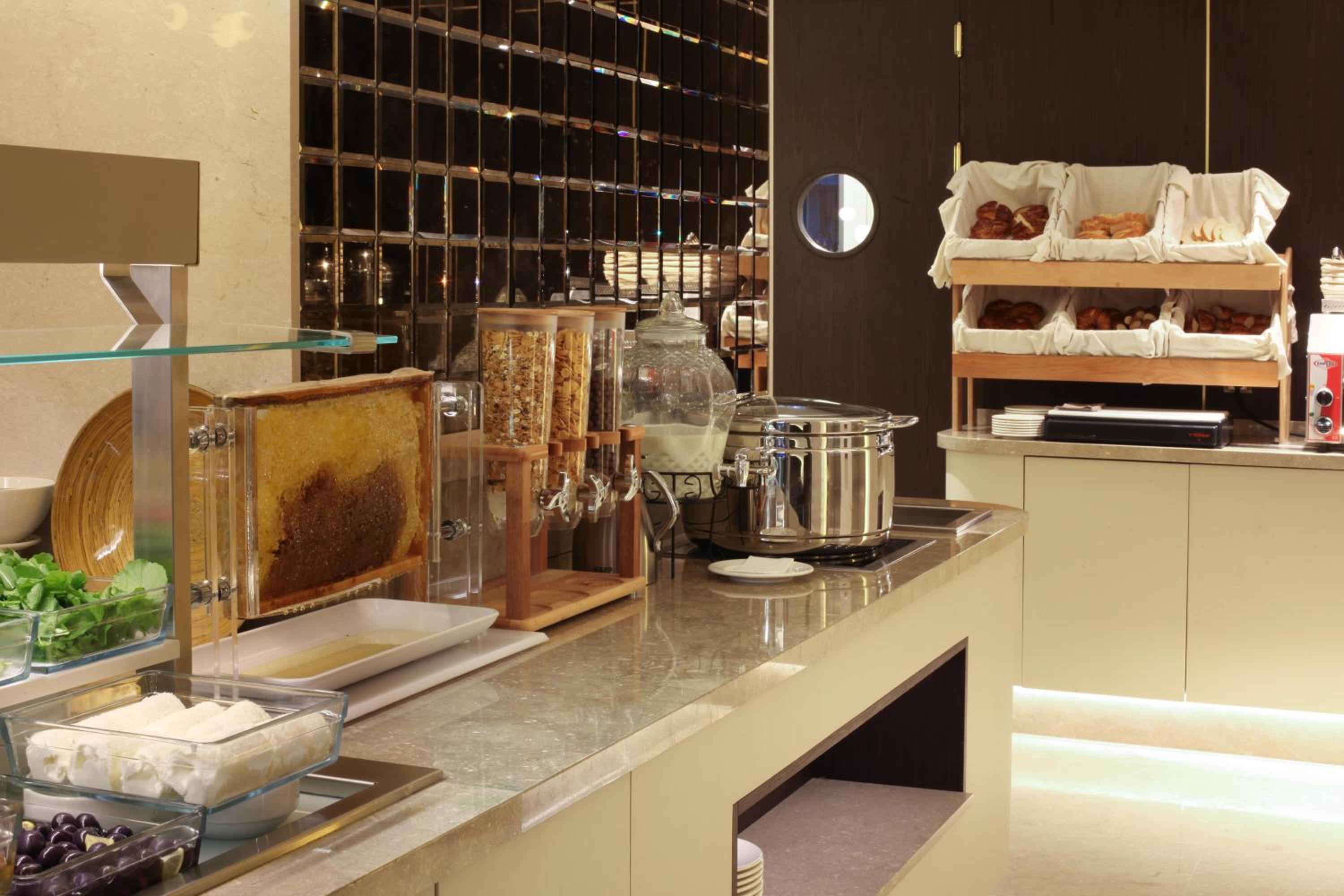 Bentley Hotel Bosphorus - Special Class - Image 98