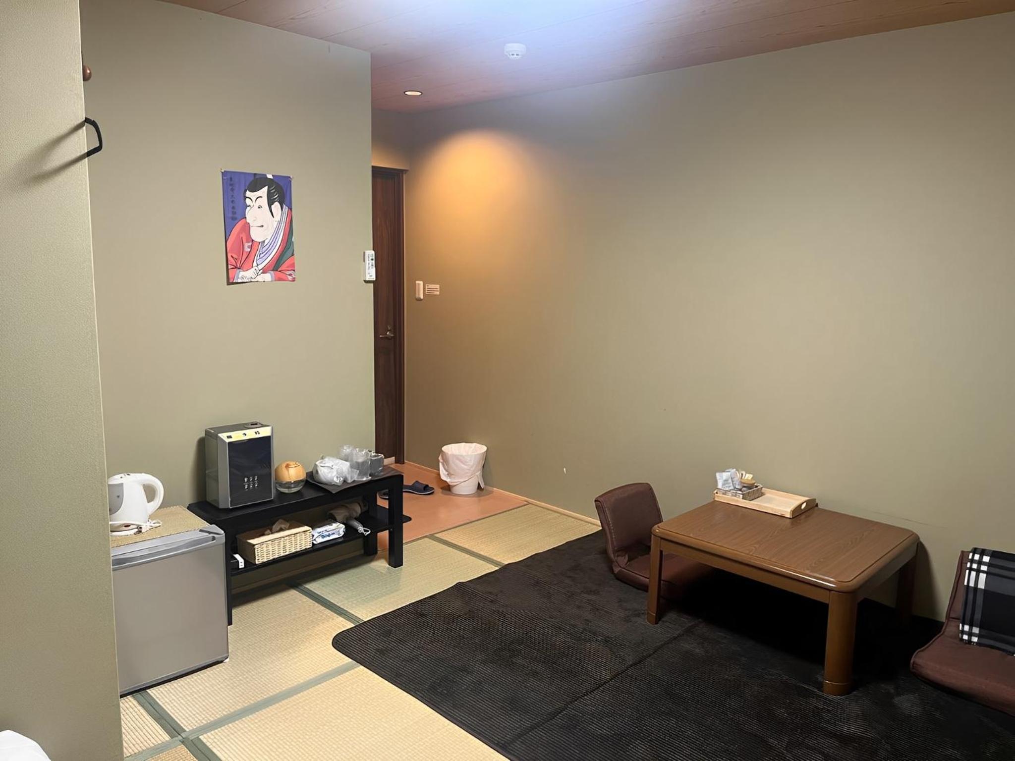 Local Japanese Stay & Sake Experience Namba area