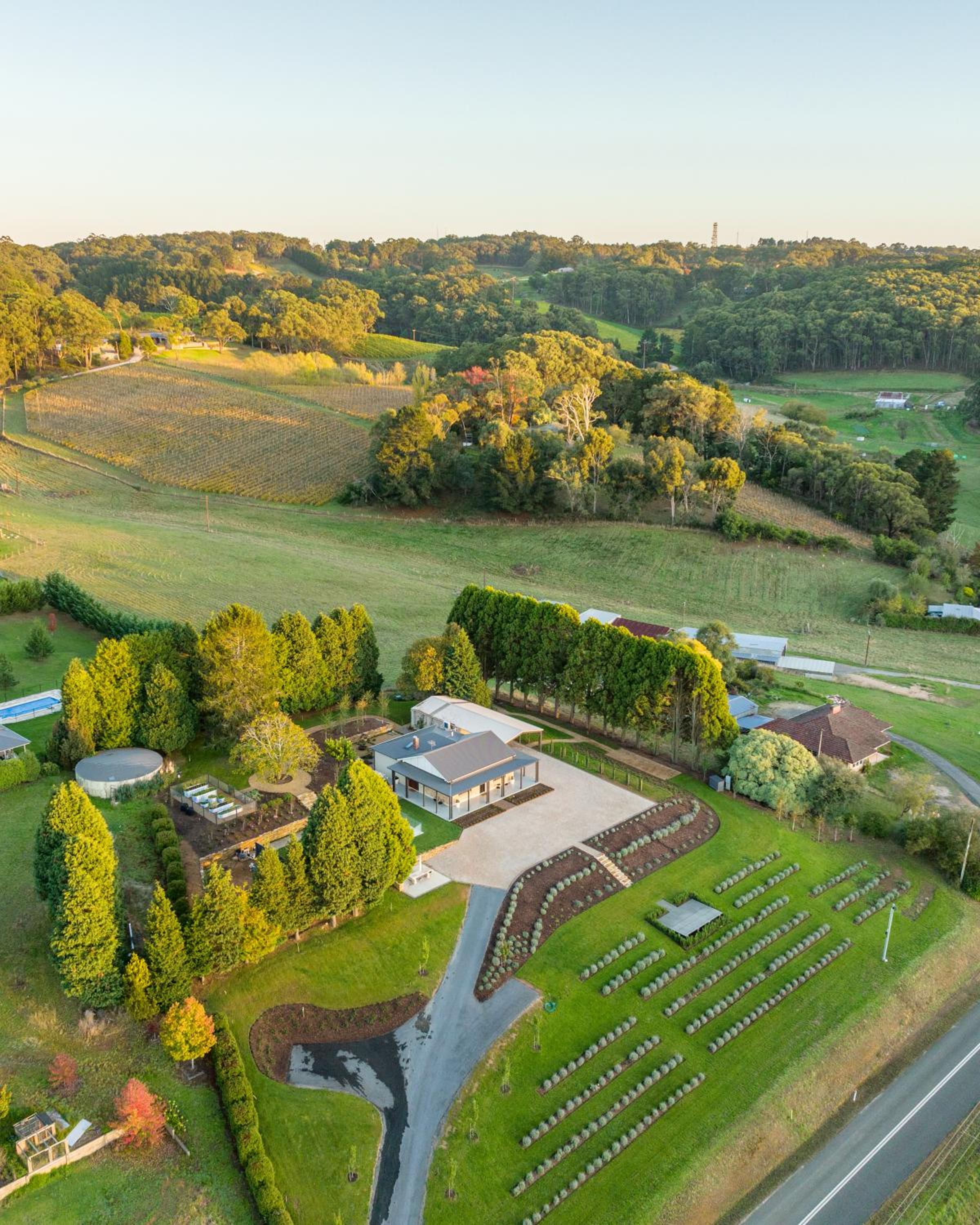 Adelaide Hills luxury cottage spectacular views