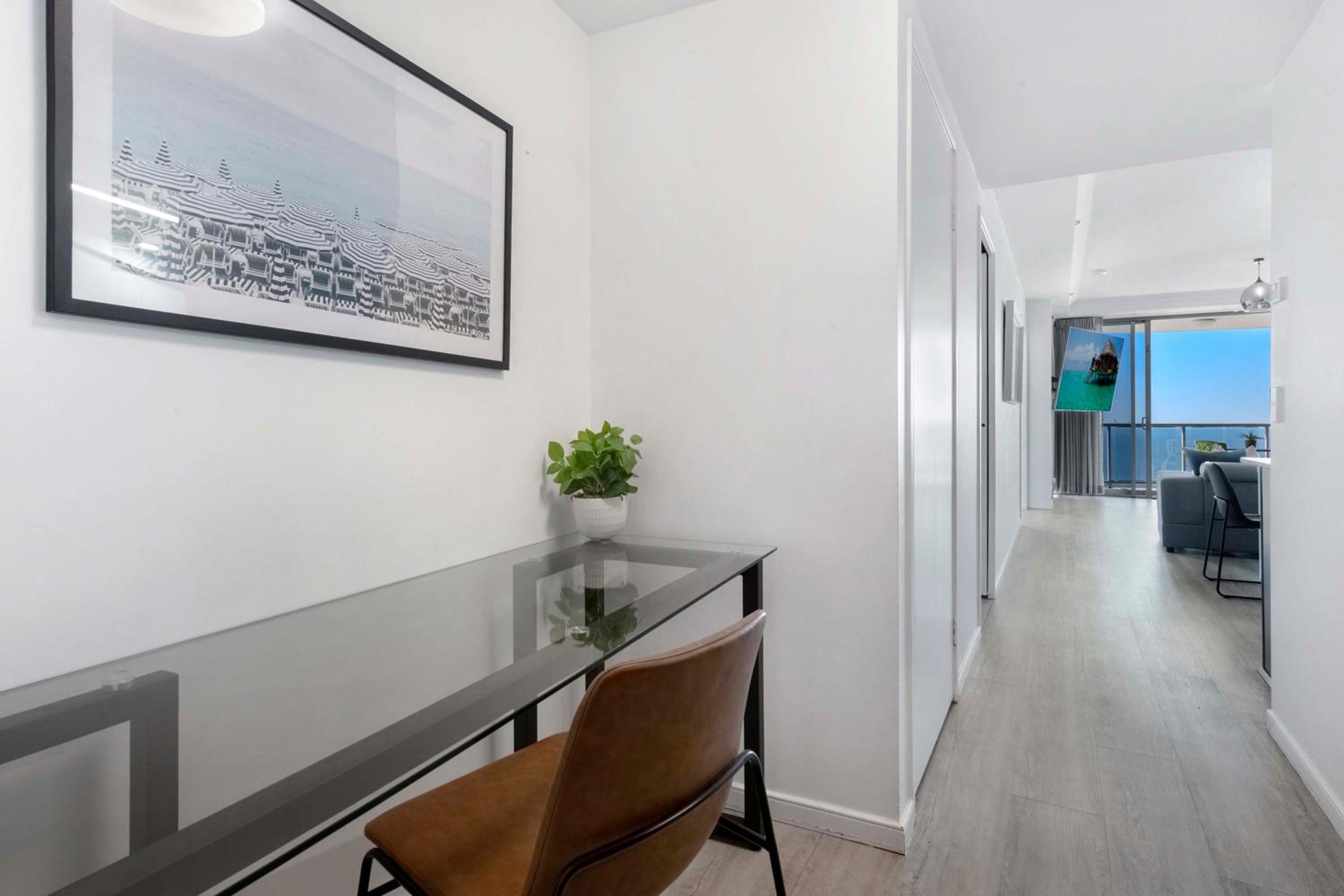 Chevron Renaissance Apartments - Hosted by Wow Stay
