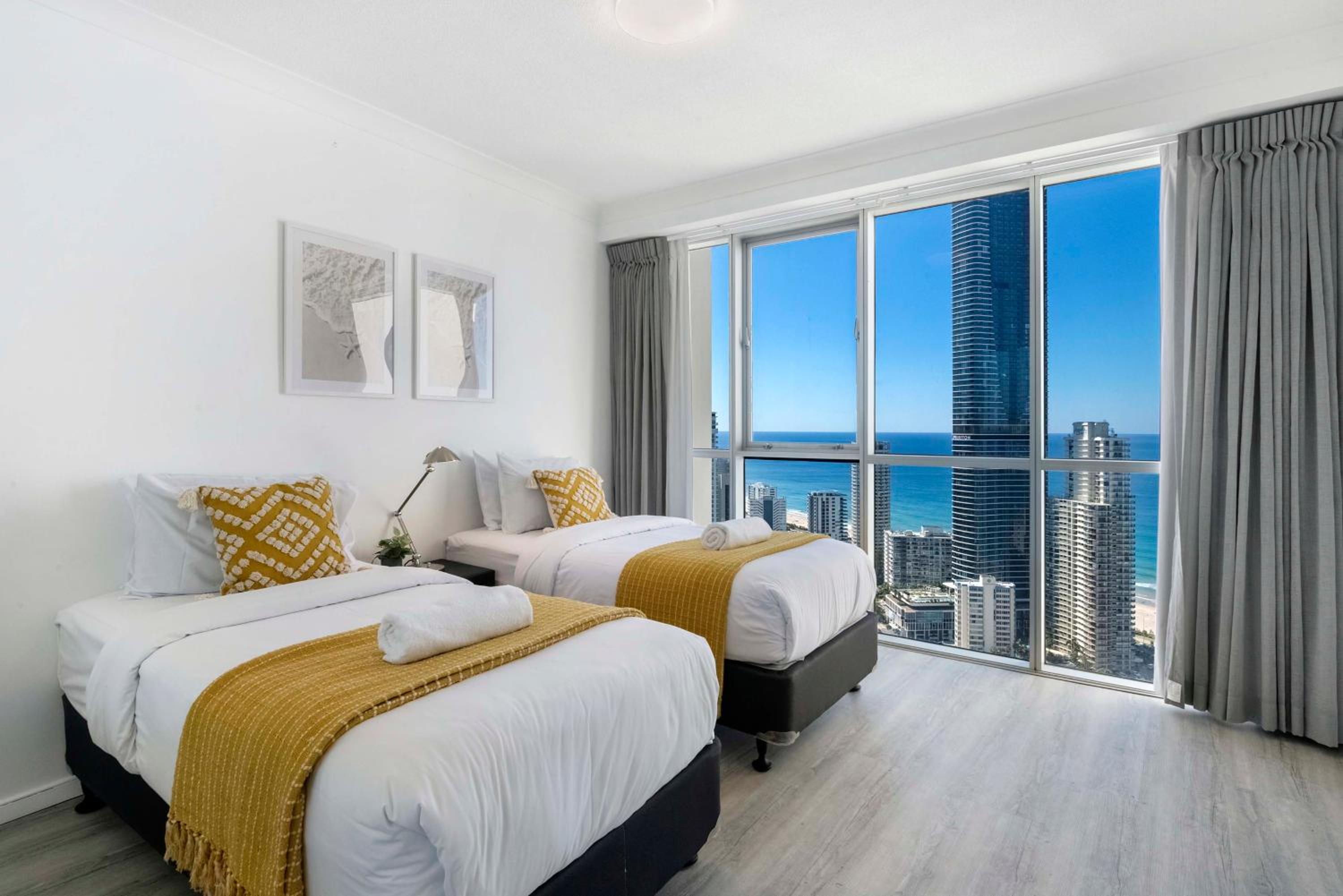Chevron Renaissance Apartments - Hosted by Wow Stay