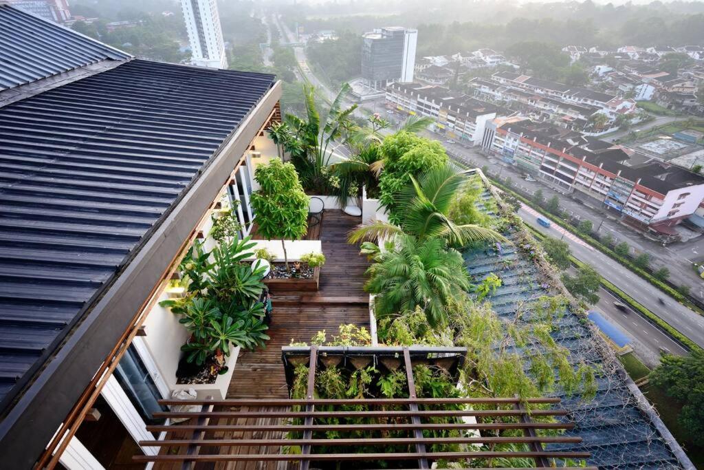 Penthouse with Roof Top Garden