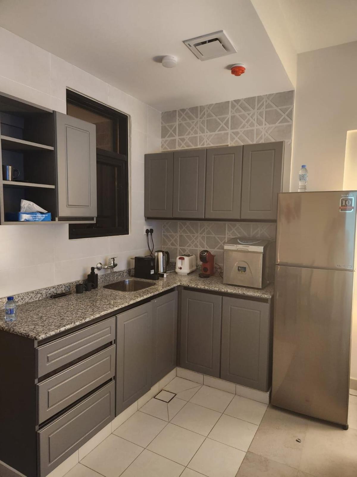One Bedroom Al Hail DT