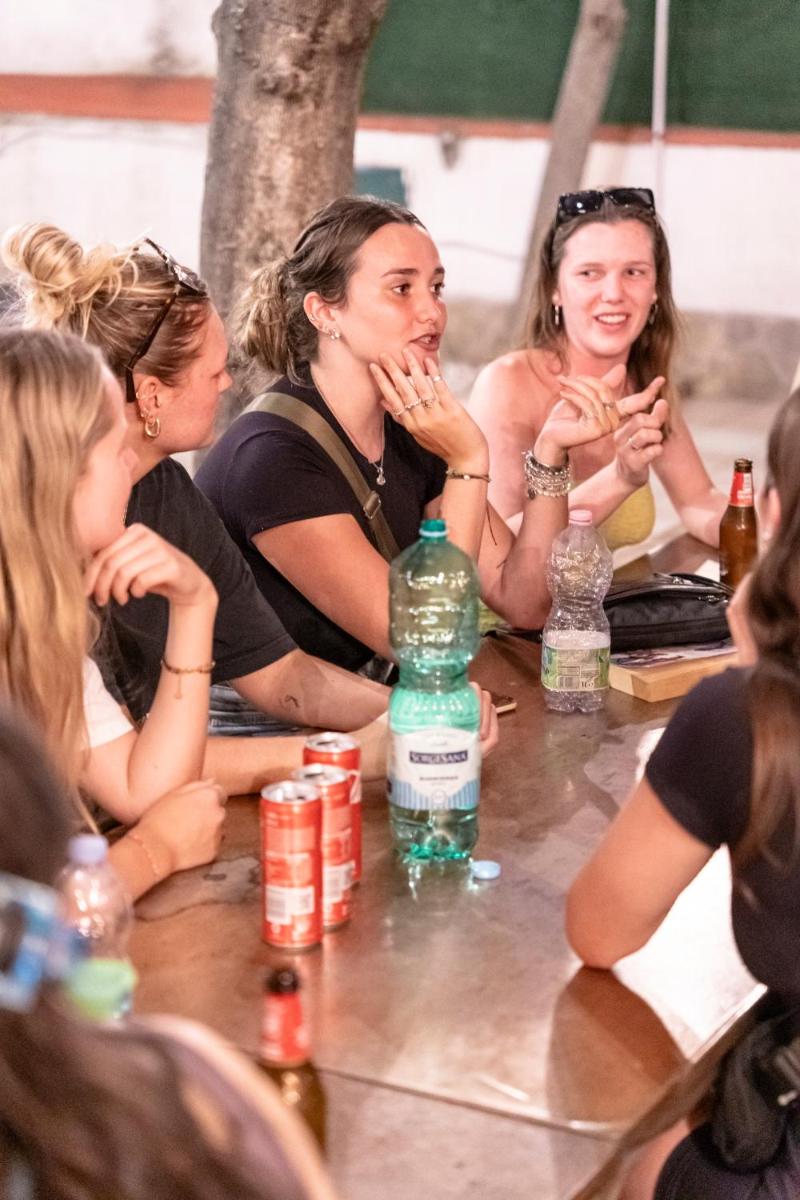 Naples Experience Hostel - Age Limit 18-28