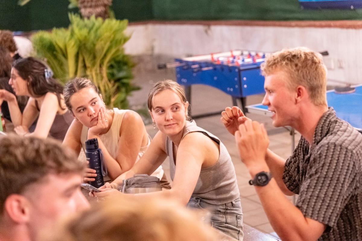Naples Experience Hostel - Age Limit 18-28
