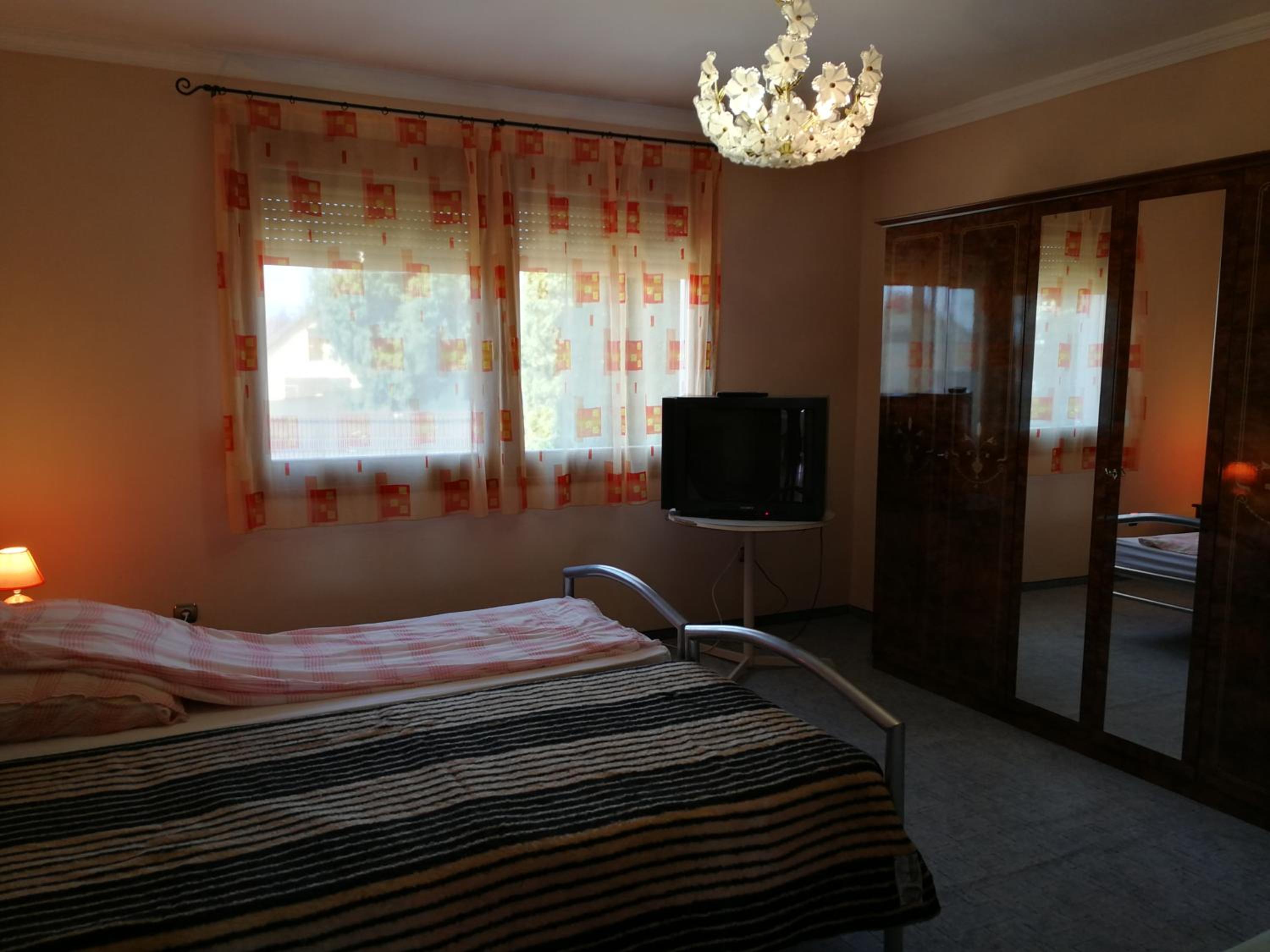 Hajnal Apartman view 4