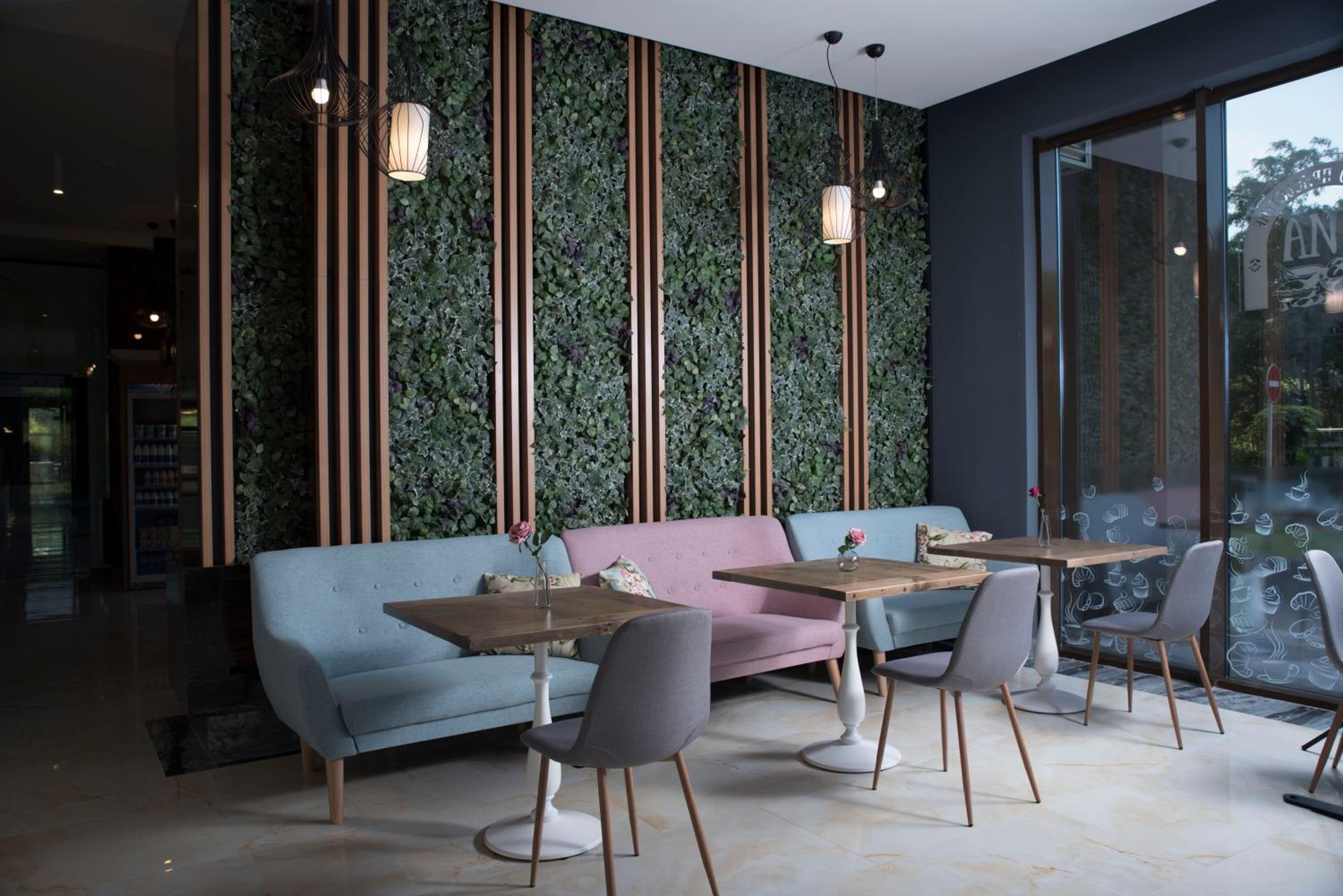 Burgas Residence 402