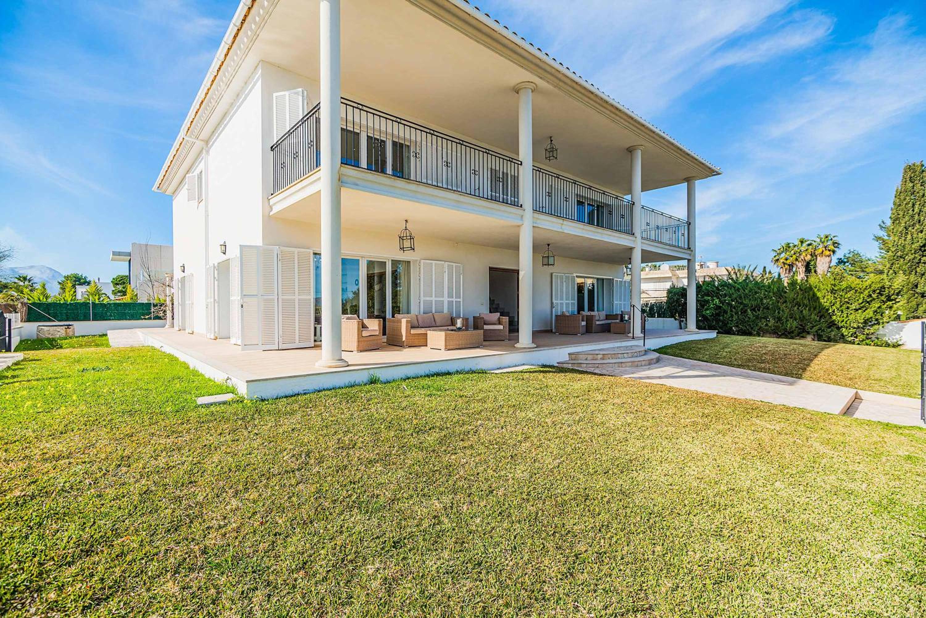 Villa Quiros II