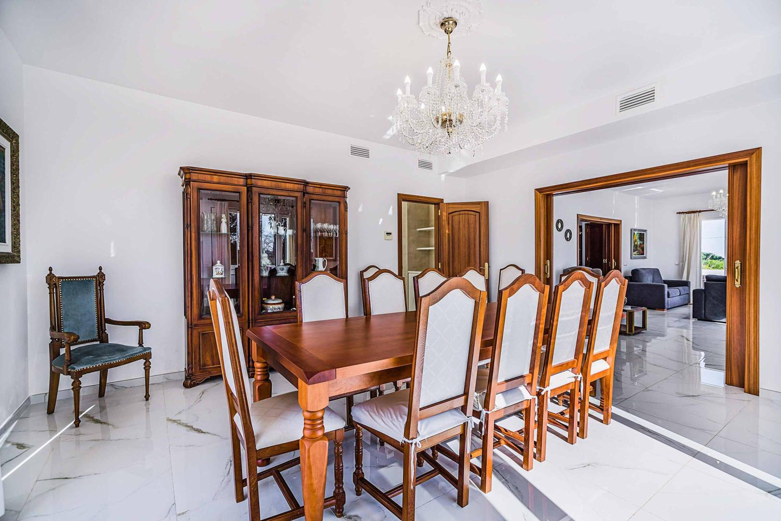 Villa Quiros II