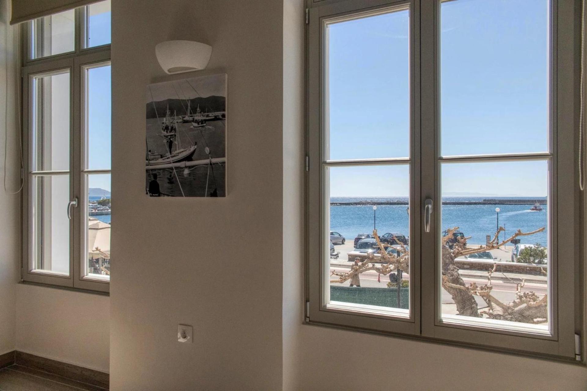 Zoe's Villa - Modern Karystos Apartments By The Port & Beach view 2