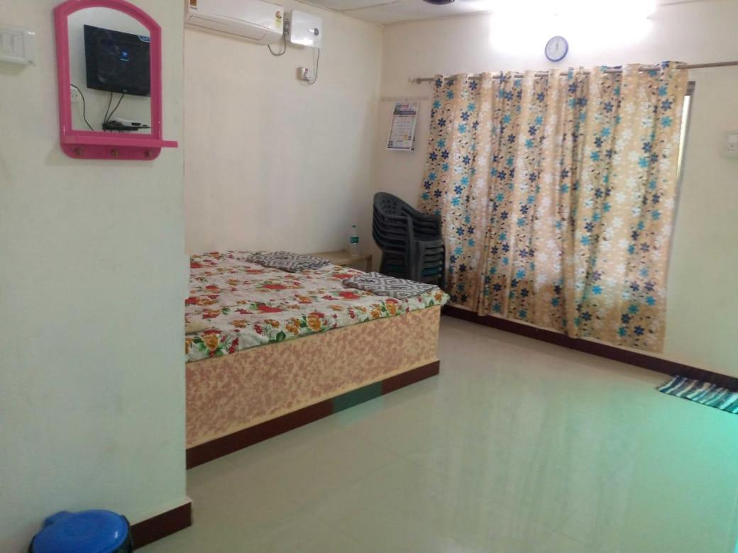 Holiday Tourisms Group of Homestay Rooms Scuba Diving Boating Watersports-Tarkarli-Devbag Beach view 3