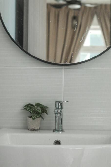 Crystal Luxury House 高级水晶屋 Near Jonker street photo 3