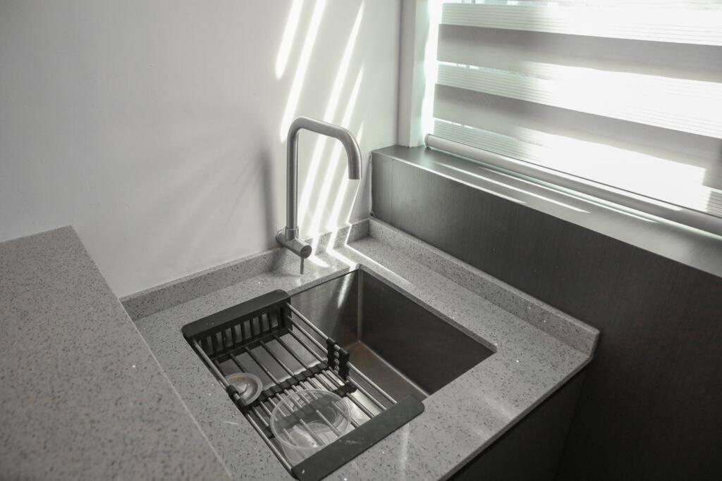 Crystal Luxury House 高级水晶屋 Near Jonker street photo 4