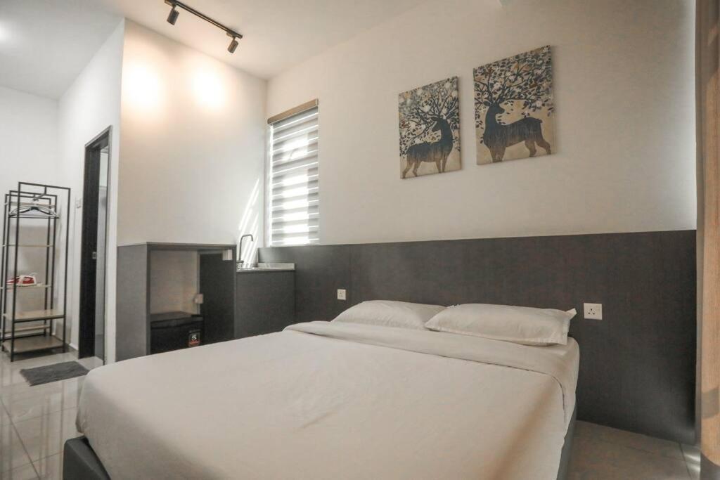 Crystal Luxury House 高级水晶屋 Near Jonker street photo 5