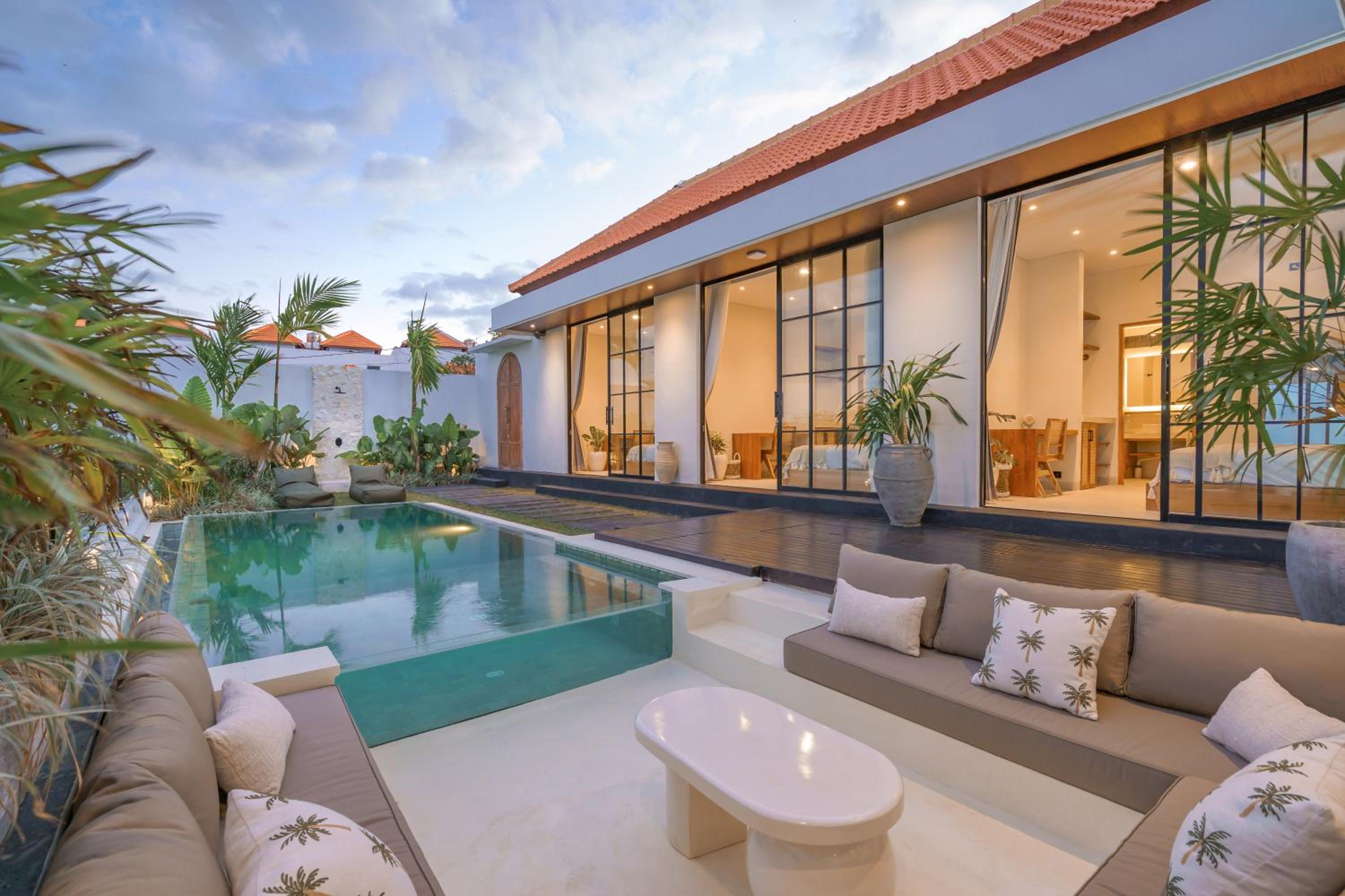 Hotel New - Villa Capela - Luxury Villa Heart of Canggu - Image 1