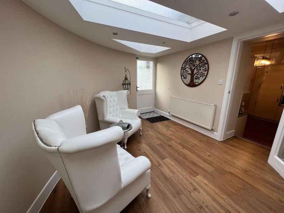 The Annex at Merley Mews view 5