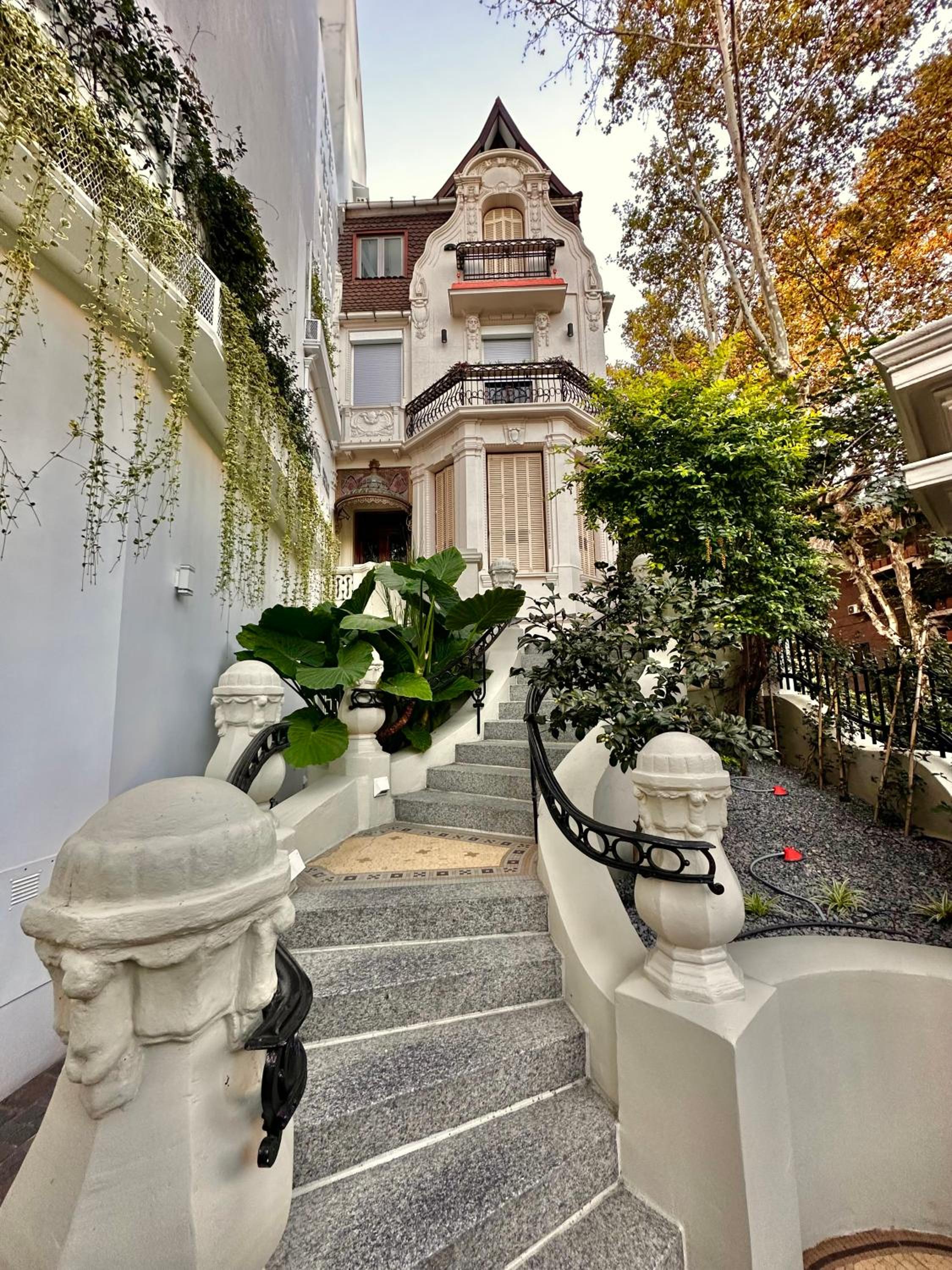 Zapiola Palace - Mansión de 450 mt2 en Belgrano R