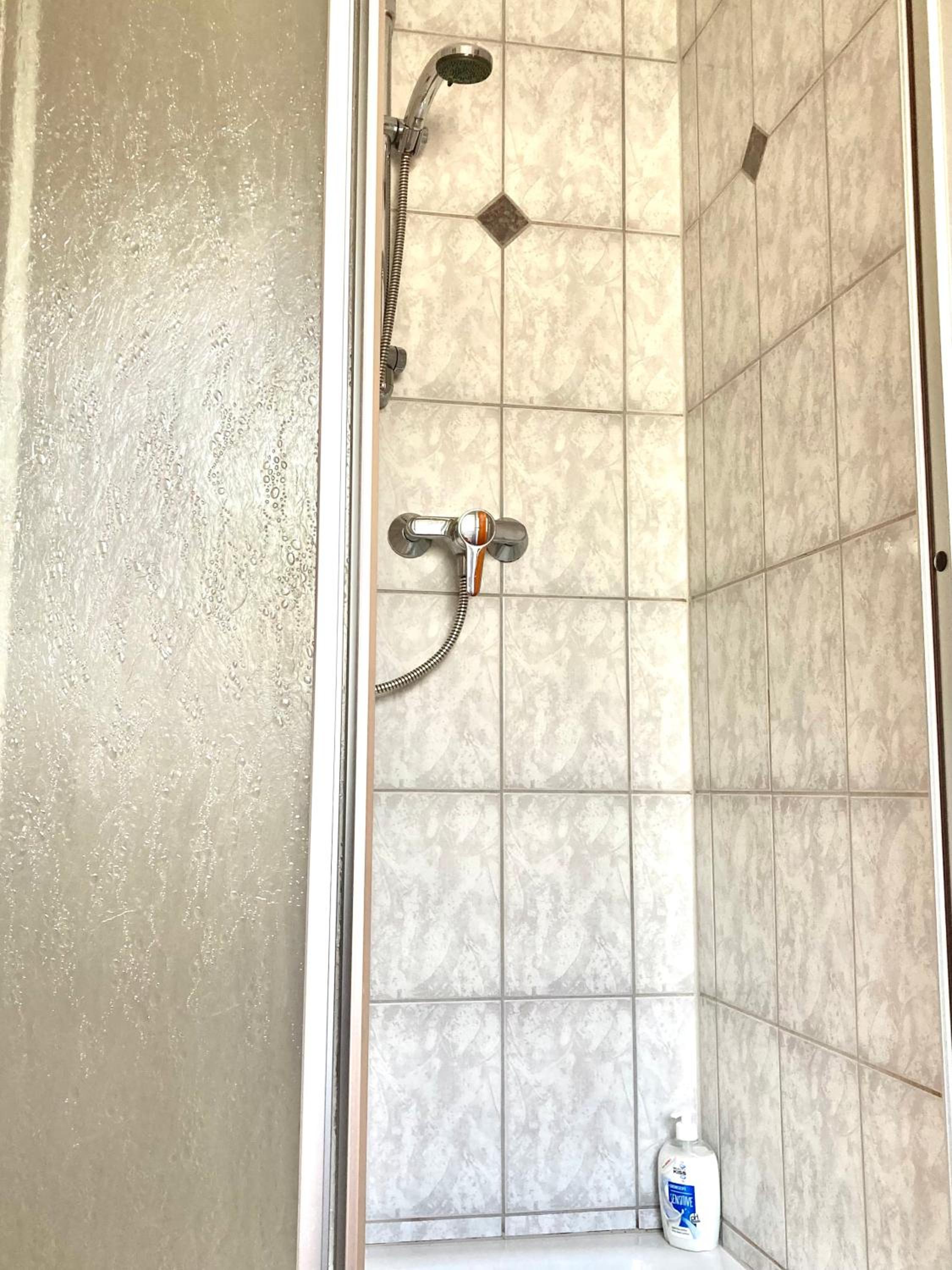 Haus Evi en Oetz — bathroom