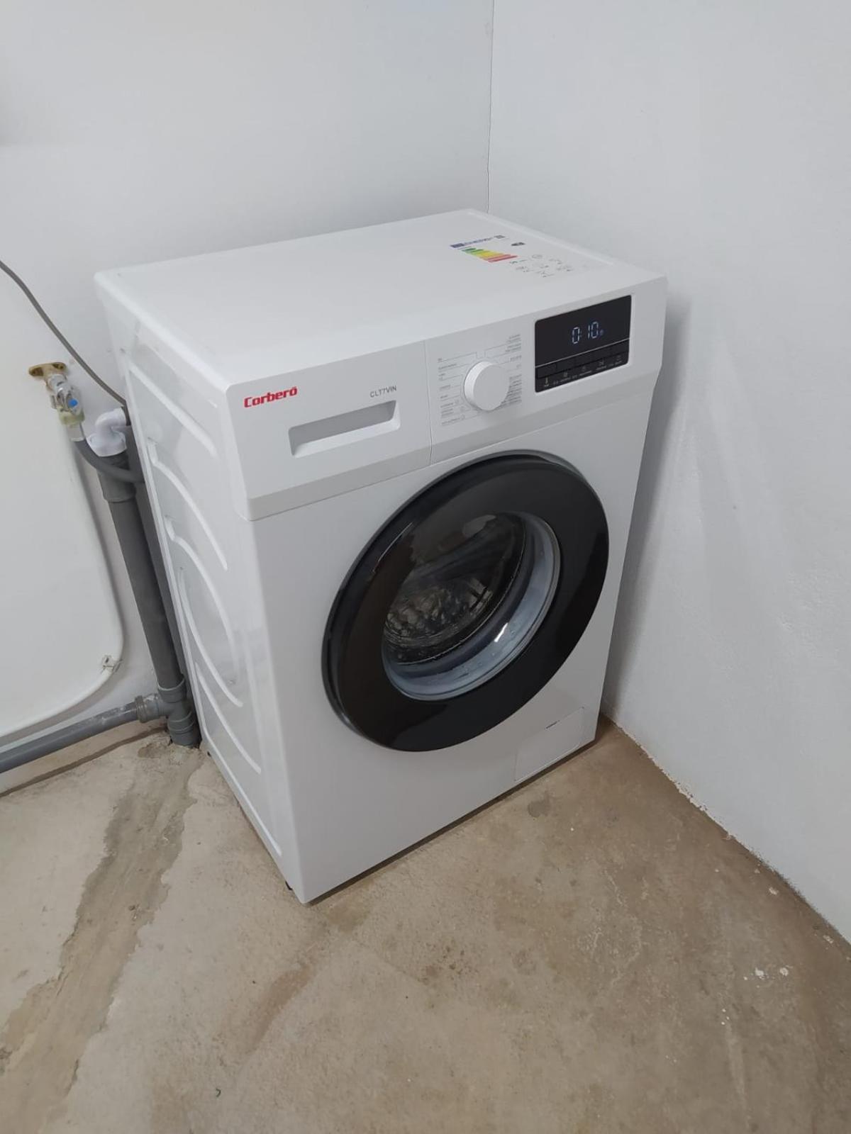 APARTAMENTOS EL ROJU