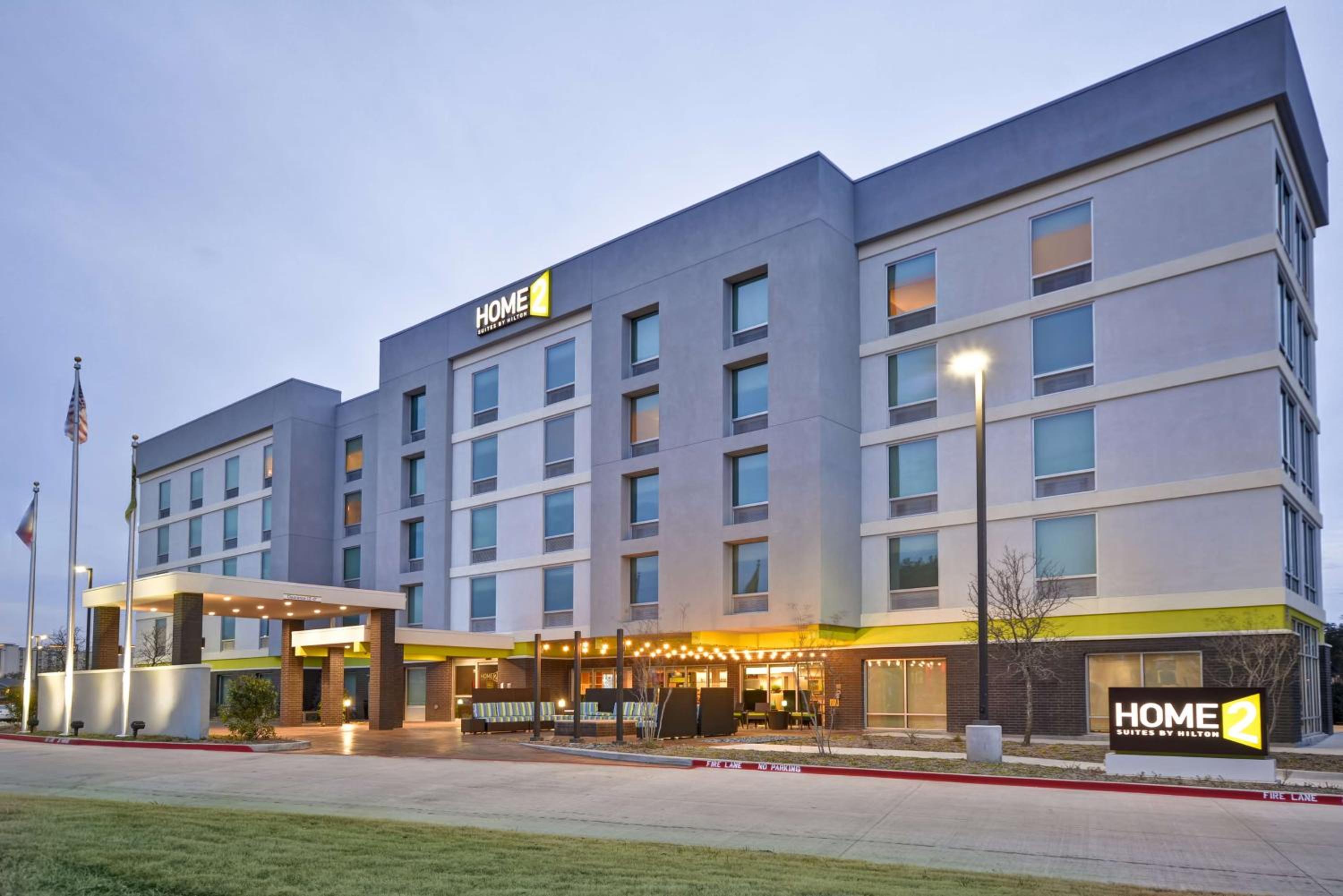Hotel Home2 Suites By Hilton Dallas North Park - Image 1