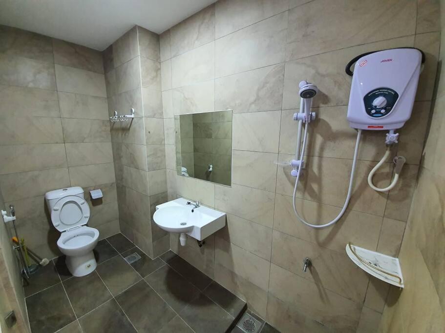 Bunny Homestay 407 Roxy Apartment Kuching view 4