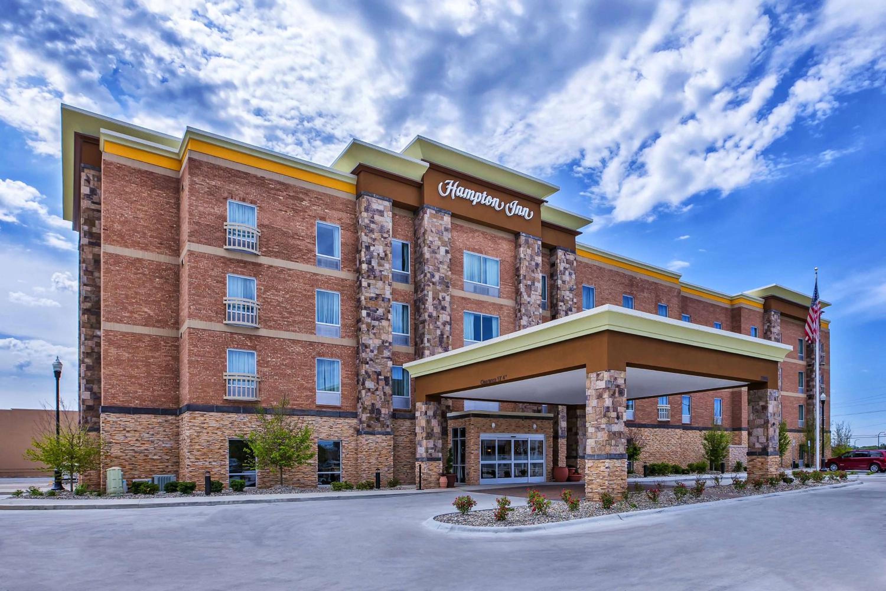 Detroit Vacations - Hampton Inn Southfield/West Bloomfield - Property Image 1