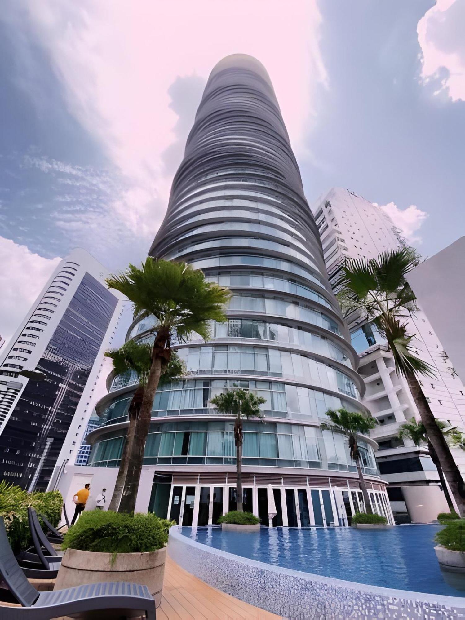 Vortex Klcc Penthouse Twins Tower View