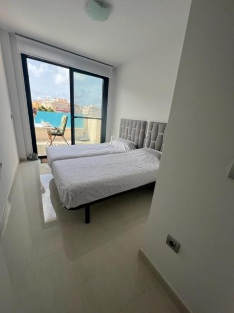 penthouse center Torrevieja, private terrace, near the beach