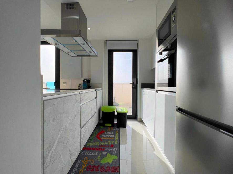 penthouse center Torrevieja, private terrace, near the beach