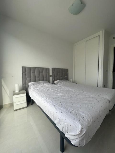 penthouse center Torrevieja, private terrace, near the beach