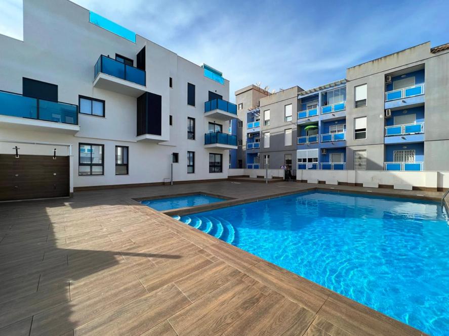 penthouse center Torrevieja, private terrace, near the beach