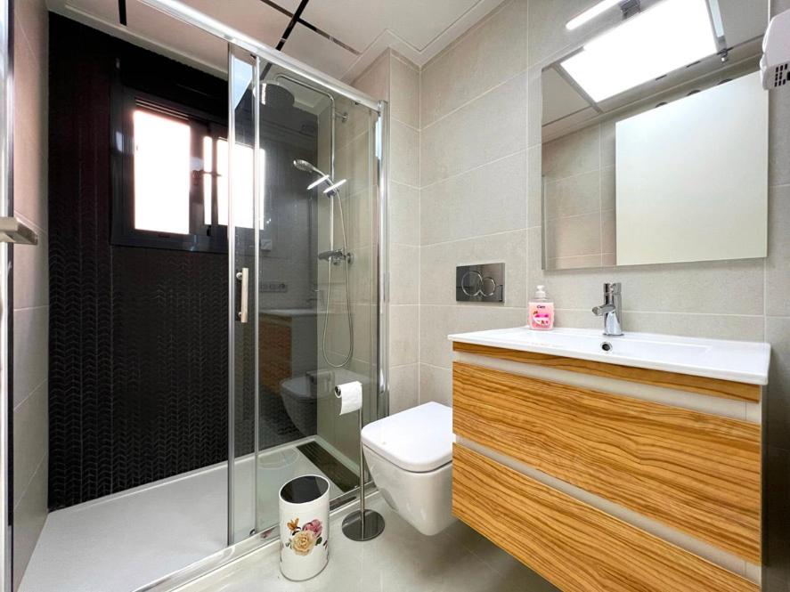 penthouse center Torrevieja, private terrace, near the beach