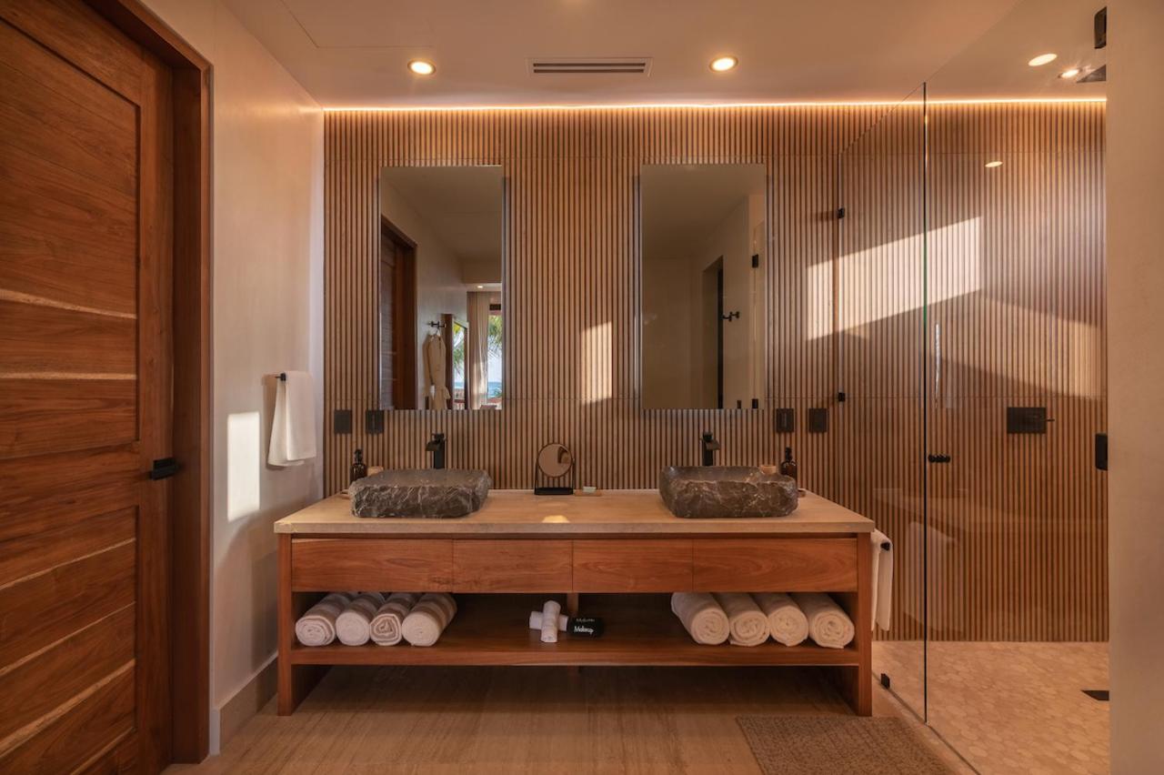 Villa TuluMar Beachfront Luxury Villa- full service