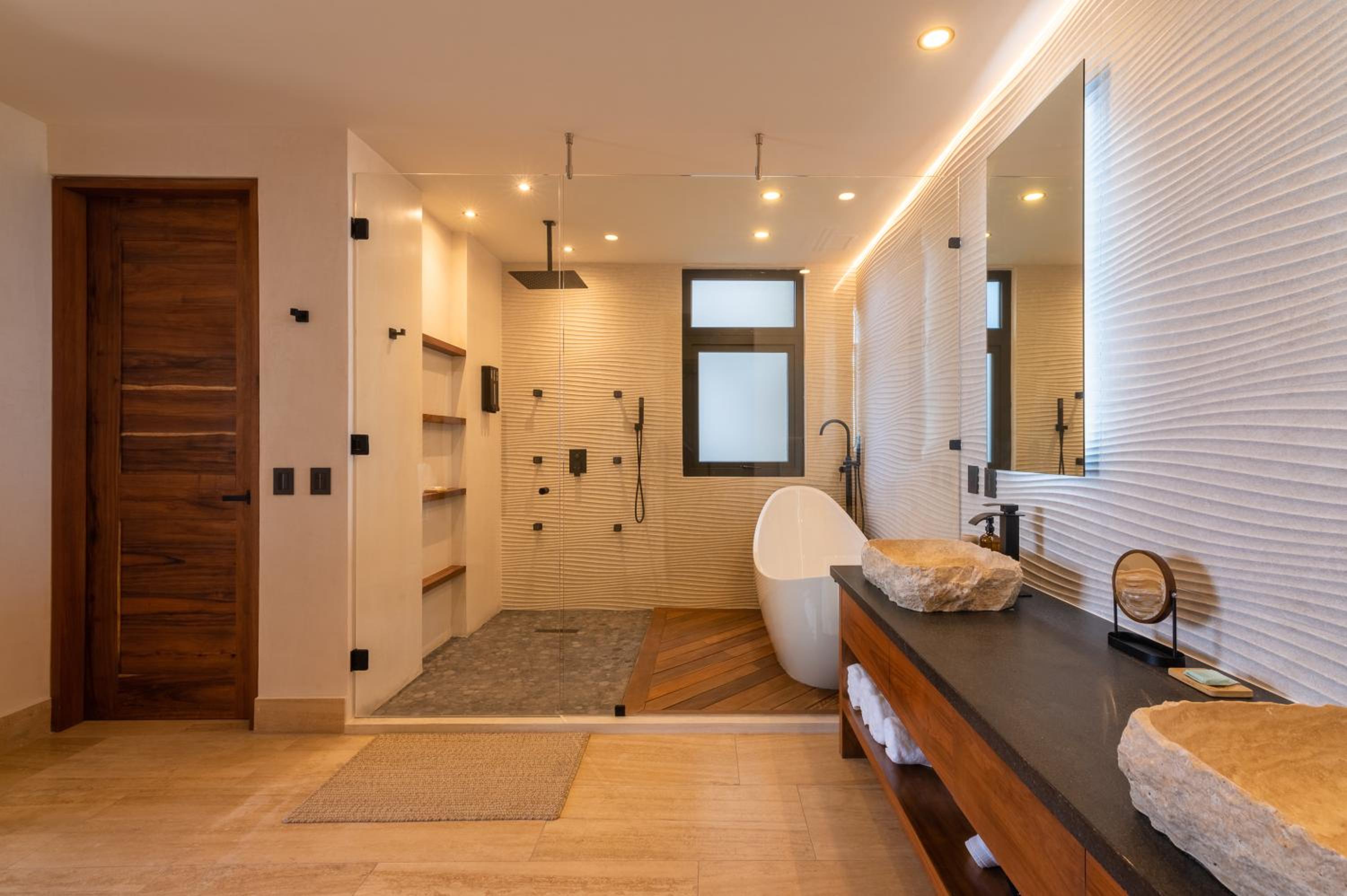 Villa TuluMar Beachfront Luxury Villa- full service