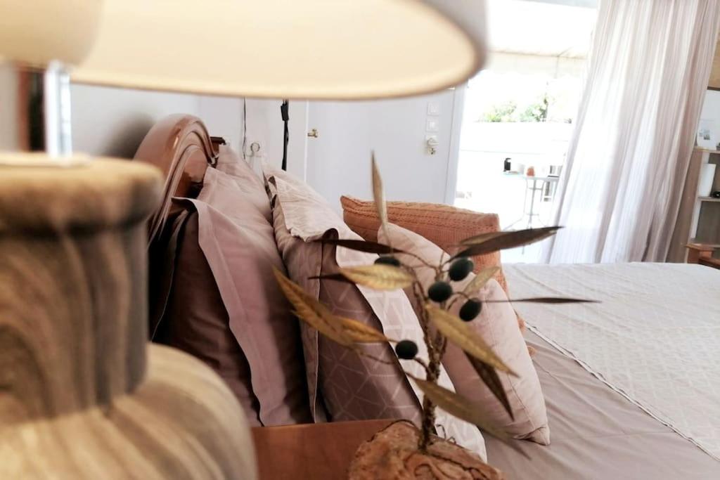 Acropolis Area Flat with Parthenon Views