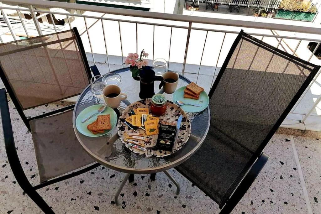Acropolis Area Flat with Parthenon Views