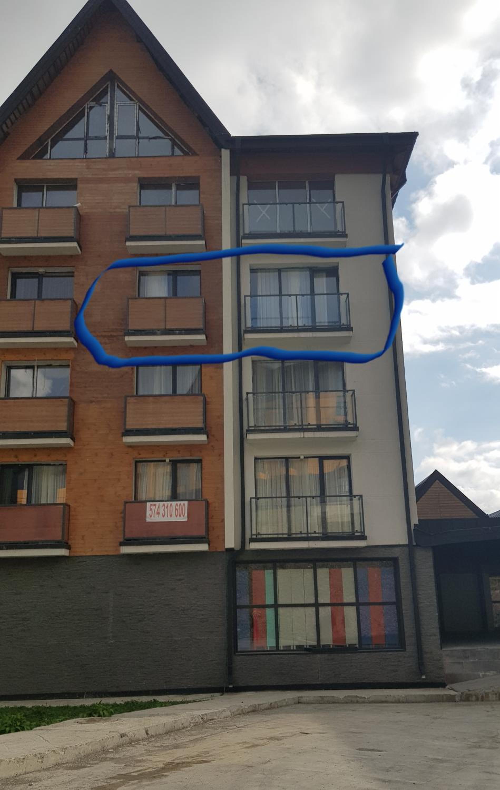 Cozy apartment with bedroom view 2