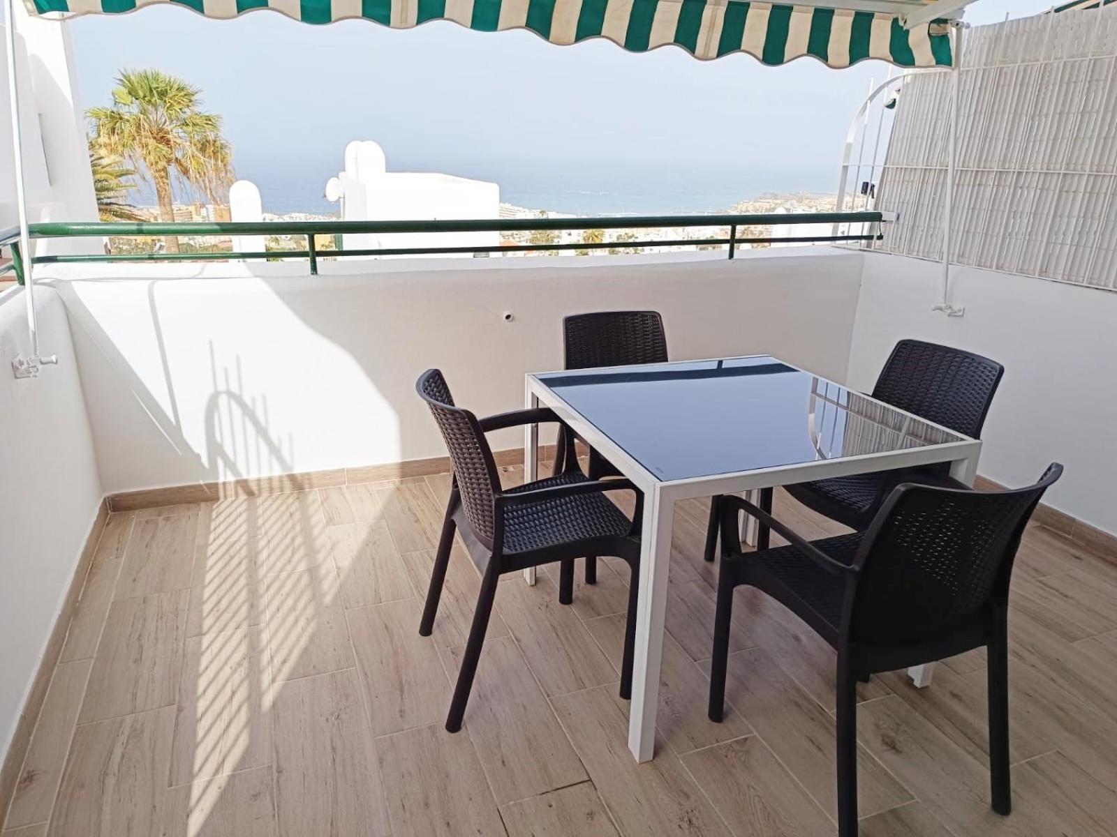 Apartamento Birgitt en Aloha Garden con vista mar y piscina