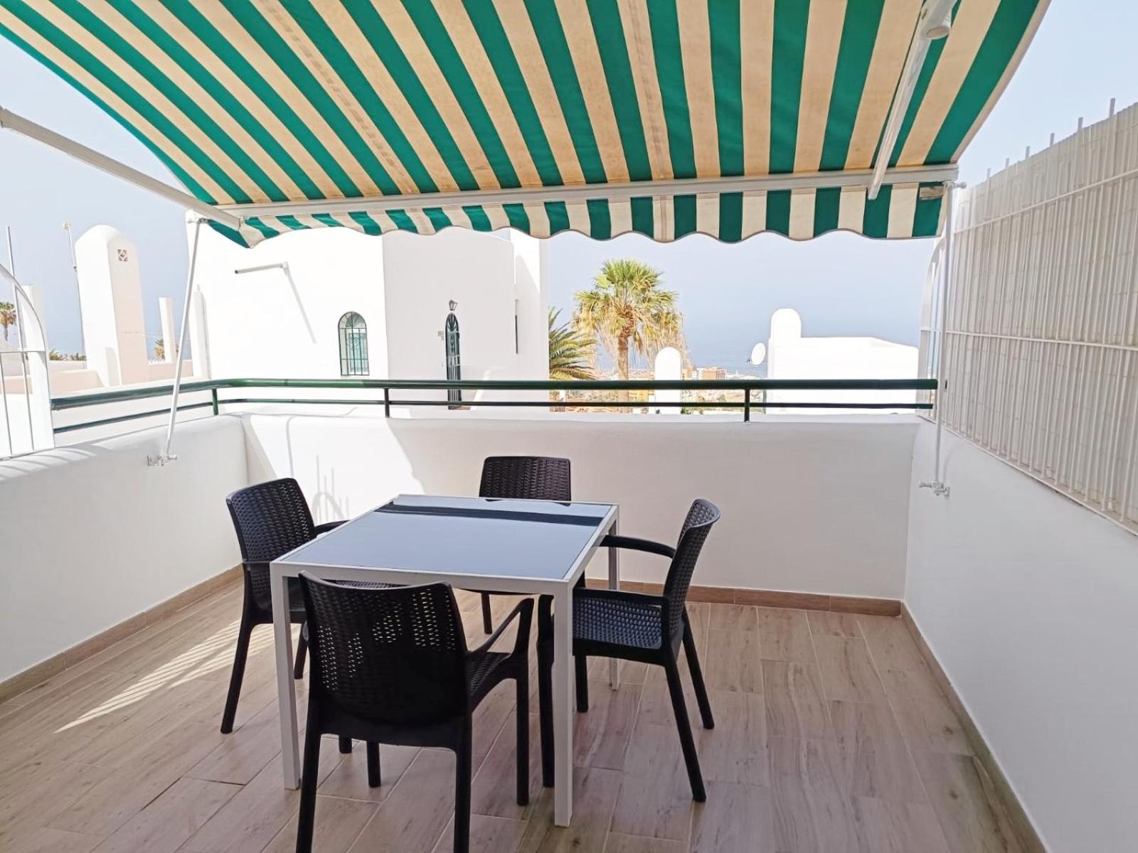 Apartamento Birgitt en Aloha Garden con vista mar y piscina
