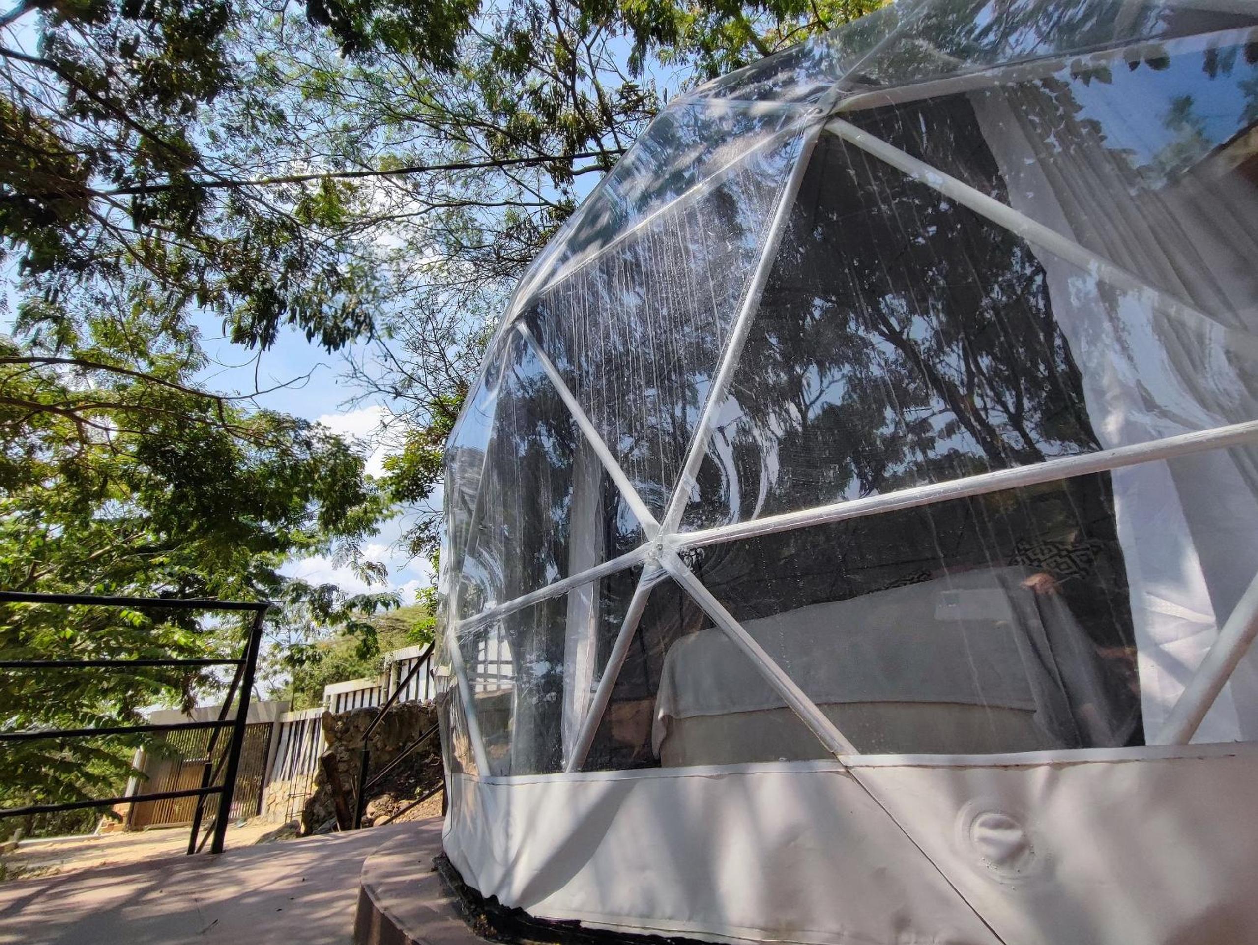 Romantic glamping at Vista Hermosa, enjoy nature in a private and cozy environment.