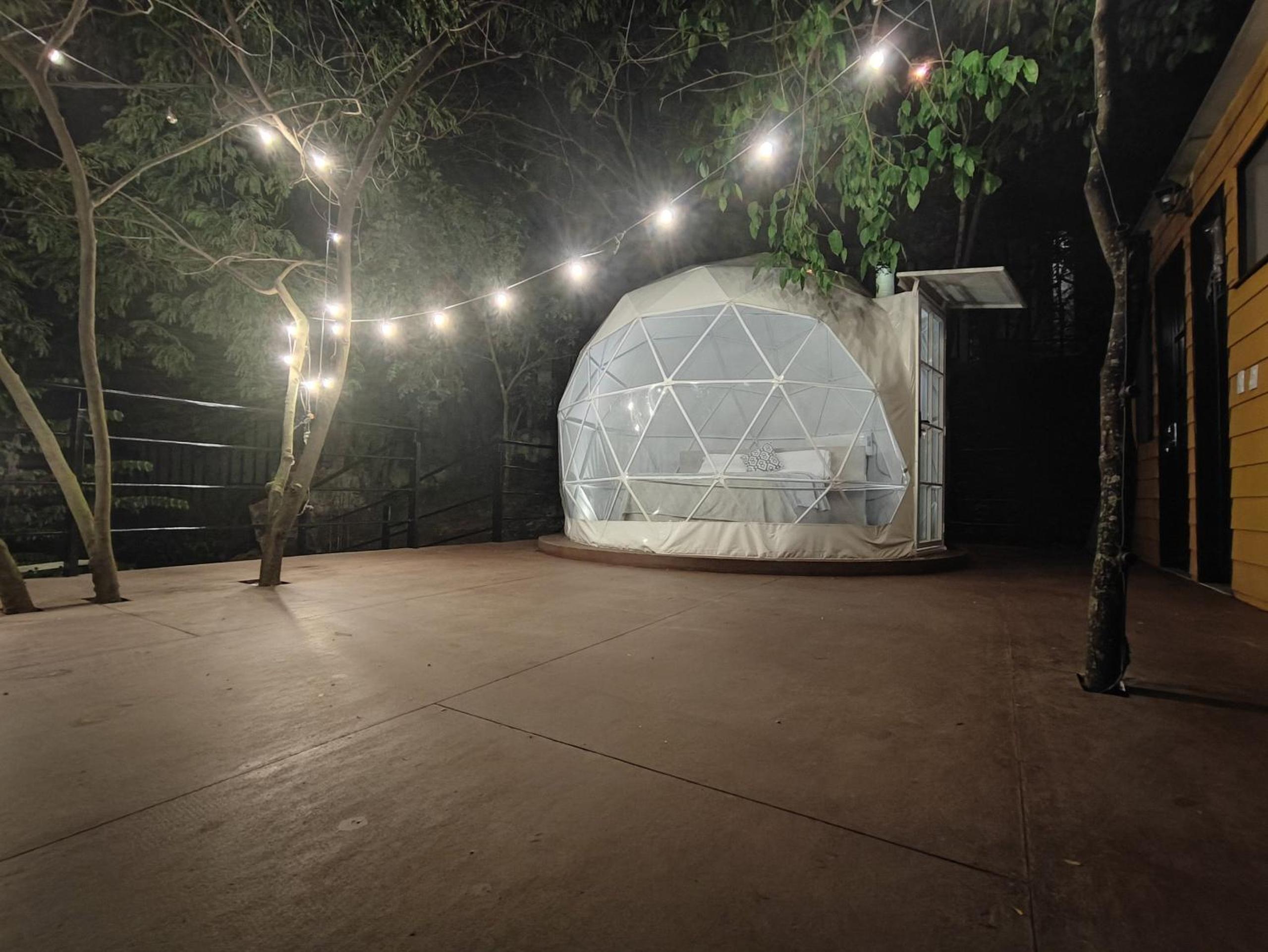 Romantic glamping at Vista Hermosa, enjoy nature in a private and cozy environment.