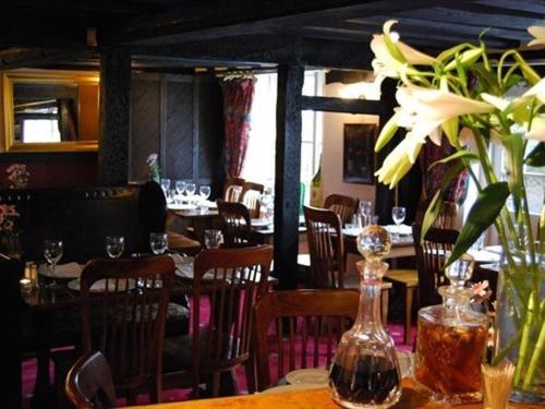Farnham Vacations - The Plume of Feathers - Property Image 3