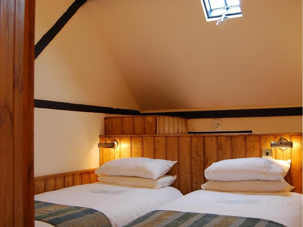 Farnham Vacations - The Plume of Feathers - Property Image 5