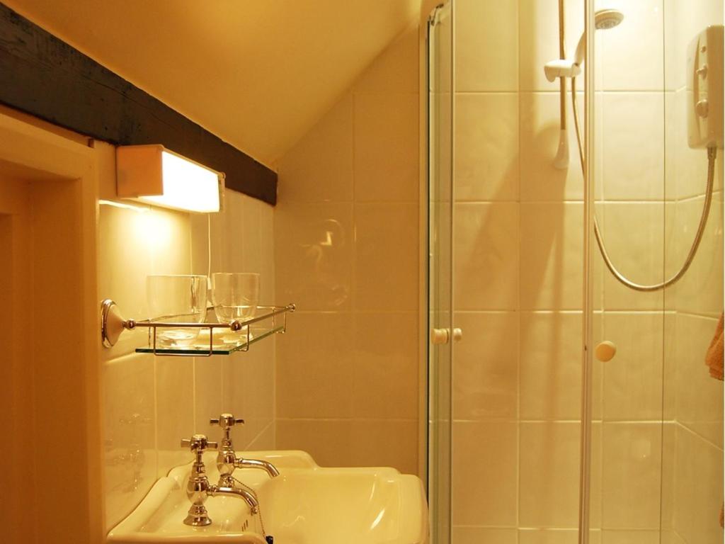 Farnham Vacations - The Plume of Feathers - Property Image 6