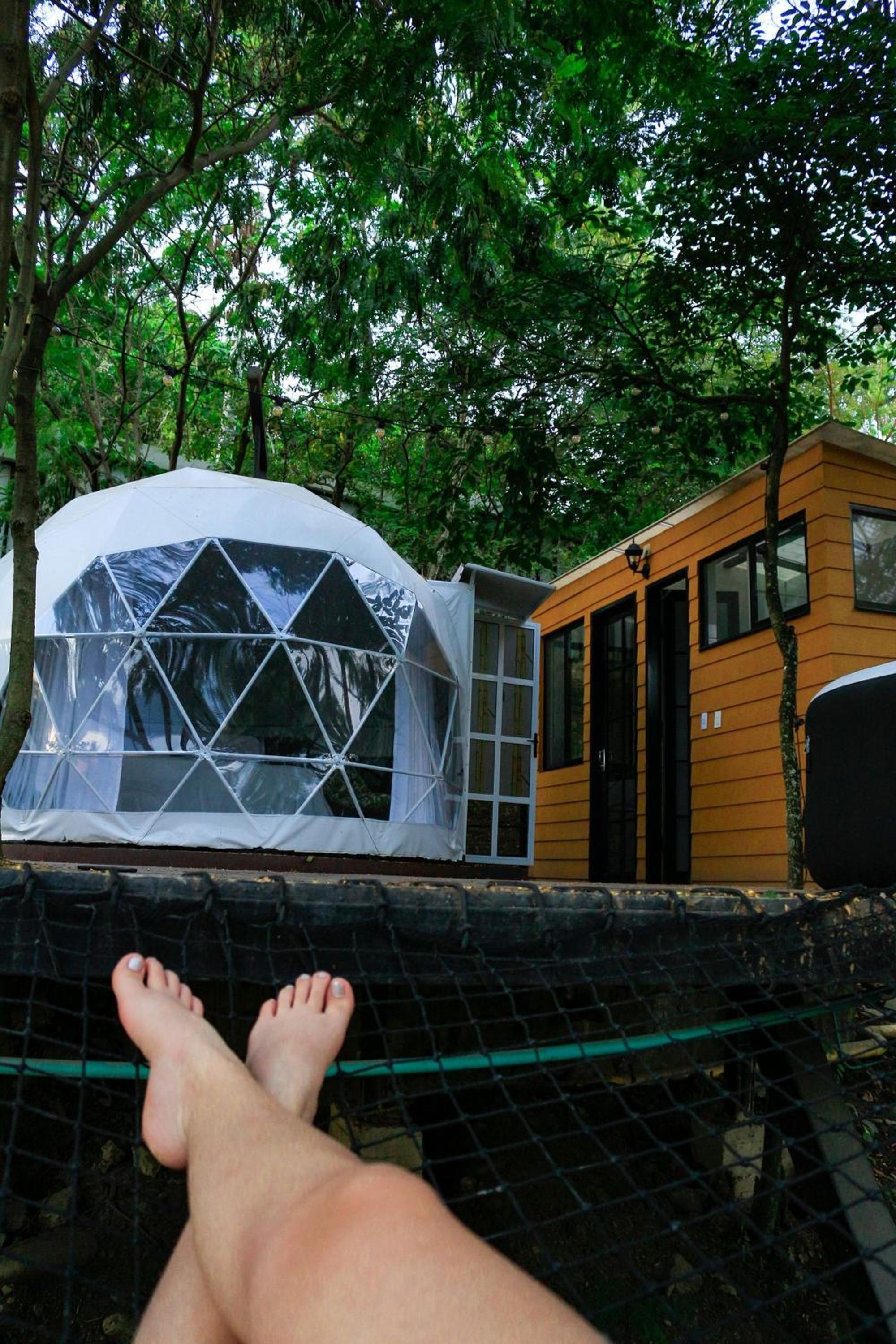Romantic glamping at Vista Hermosa, enjoy nature in a private and cozy environment.